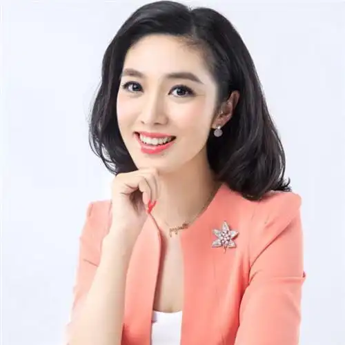 东方卫视主持人何卿出场费多少报价多少