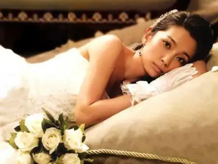 10大女星家居性感撩人睡姿