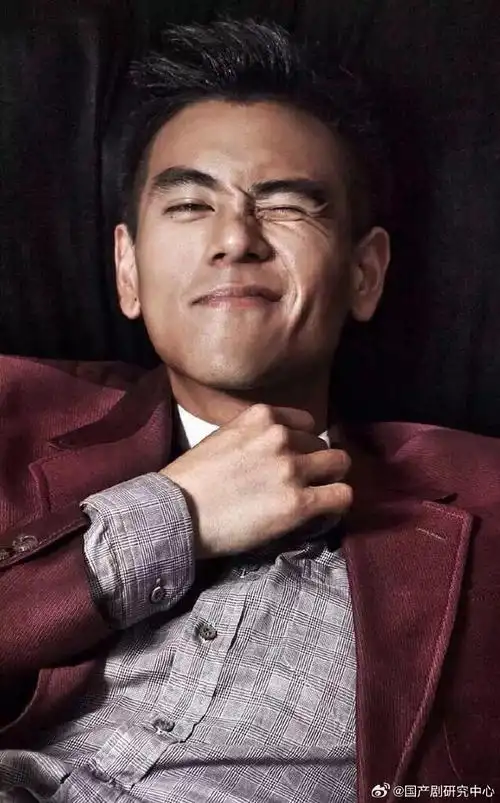 一个寝室四个人都是彭于晏,你们好呆换个照片啊