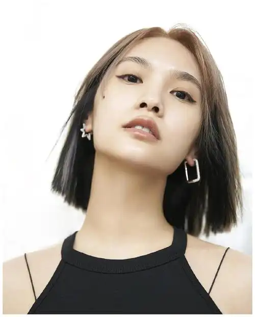 杨丞琳奶茶色短发李荣浩赞天下第一美人他们真的是夫妻典范