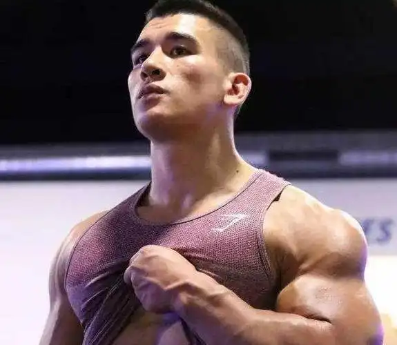 这几位肌肉大神都是壮汉