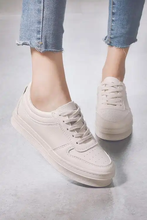 人本港风板鞋女百搭厚底小白鞋时尚休闲学生女鞋8853