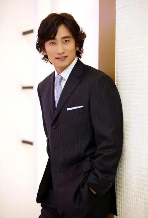 《完整的爱》主演:朴斯宇—车仁表 饰