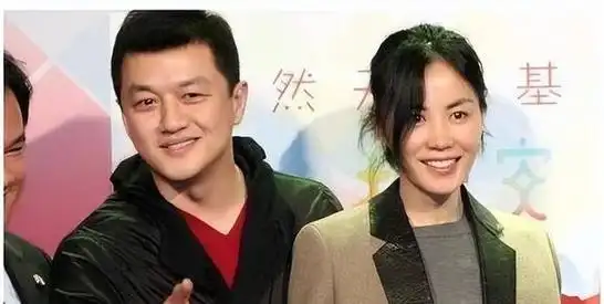 遗产绝不留给父母王菲女儿窦靖童出言不逊被周迅带坏了