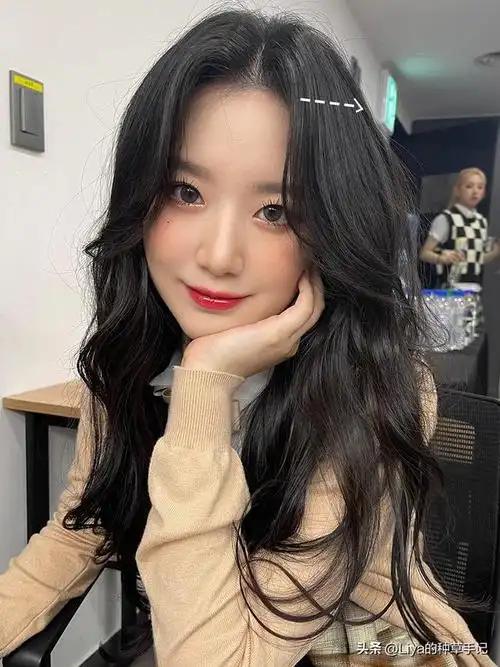 脸胖适合什么发型(脸大适合的发型有哪些)(31)