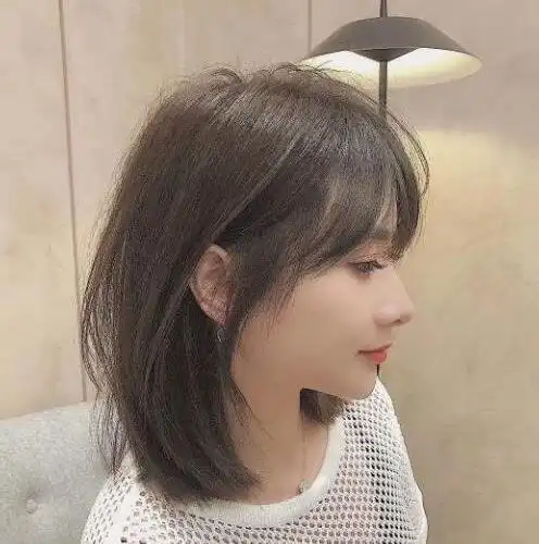 2021最火的齐肩发最新发型女图,气质减龄
