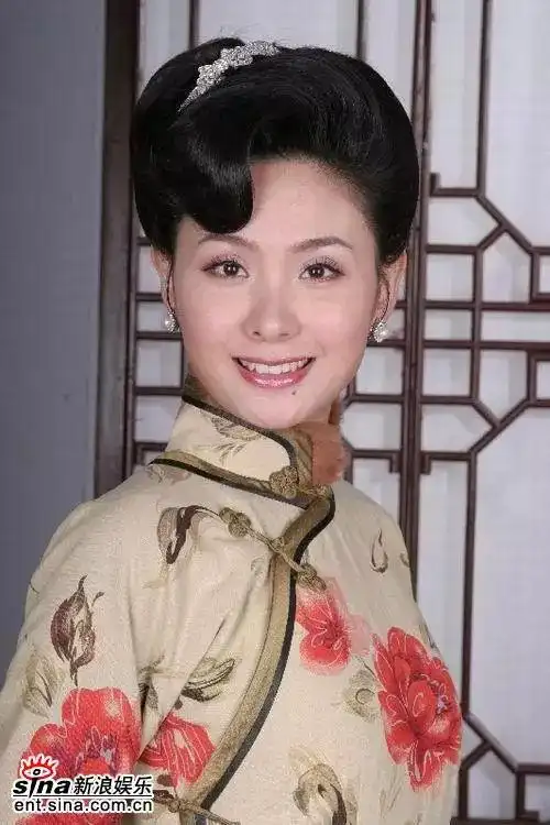 把老公宠成巨婴,裙子不过膝,打100针为生二胎,这样的婚姻正常吗?