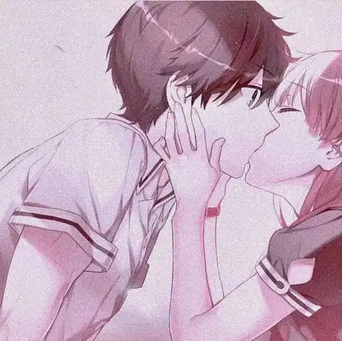 超污接吻情侣头像