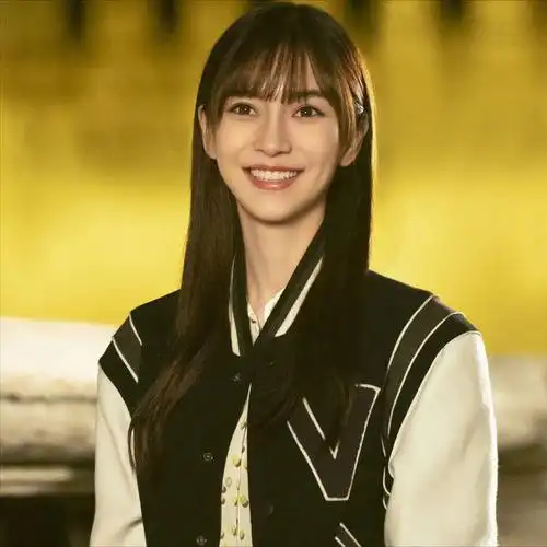 angelababy35岁生日太冷清没人特意卡零点人情冷暖