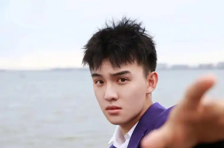 原来你是这样的蔡小豆——扒皮演员郑伟