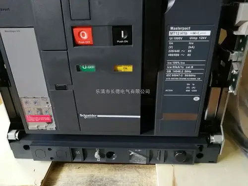 施耐德框架断路器mt12h1