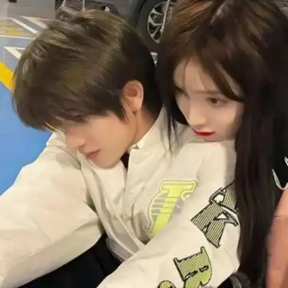 高甜情头双人 一对两张的高清情头真人宠溺高颜值甜宠图片_情侣头像