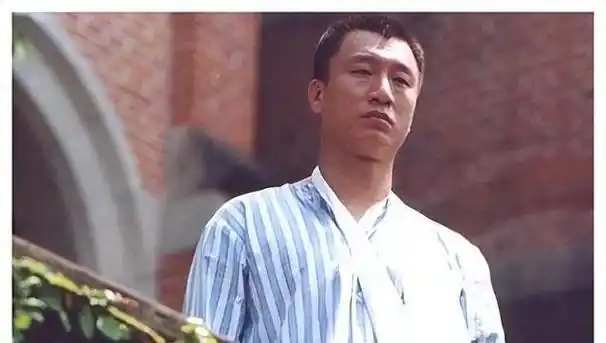 孙红雷为何总是深陷"移民"风波?