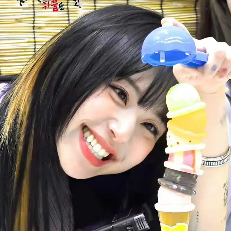 孙彩瑛头像    好酷