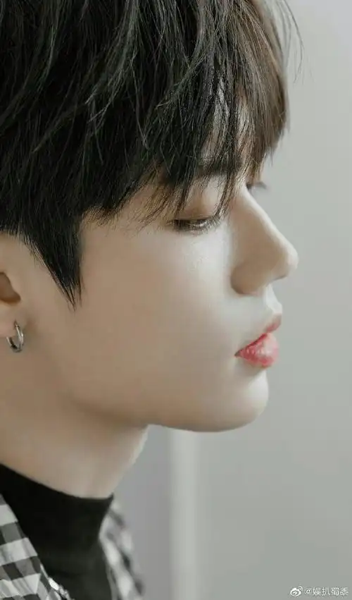林彦俊#这是什么神仙颜值哦,经得起放大的五官,越近越迷人呀