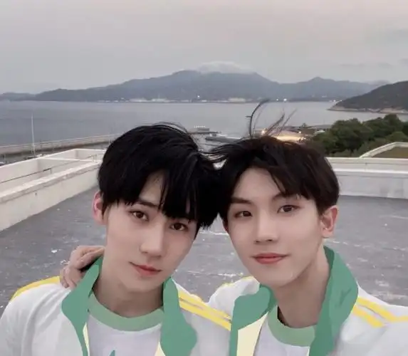 马嘉祺张真源 头像 壁纸【祺源】