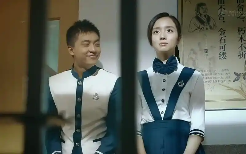 腾空的日子张珊将百川胡冰卿李佳航讨论抄作业