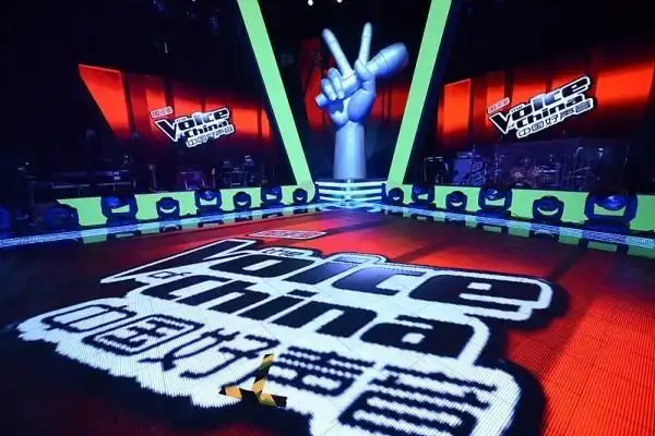 3月12日,报名成功的学员将登上"好声音"的舞台,实现自己的音乐梦想.