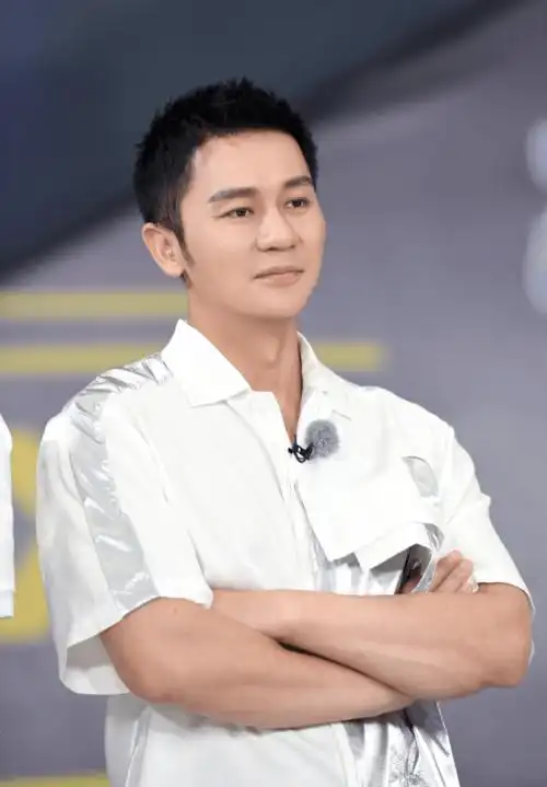 李晨《奔跑吧9》圆满收官,电影《中国医生》《1921》正在热映