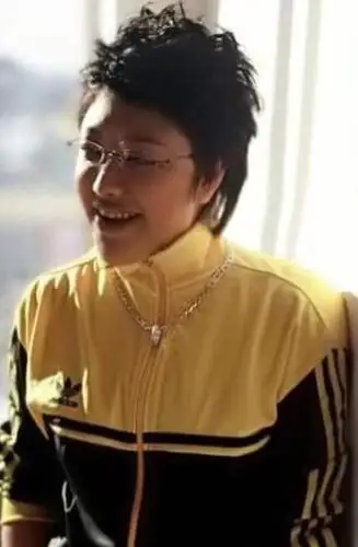 当徐峥有了头发,韩红减肥成功,李宇春留起长发!谁更让你心动?