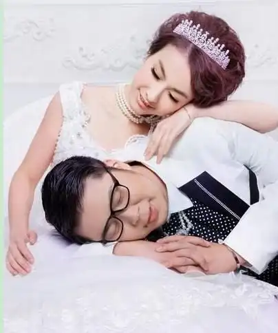 杜海涛向吴昕表白存男女之情 唯美婚纱照曝光