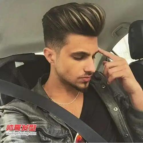 欧美潮男背头发型图片undercut头发后梳发型