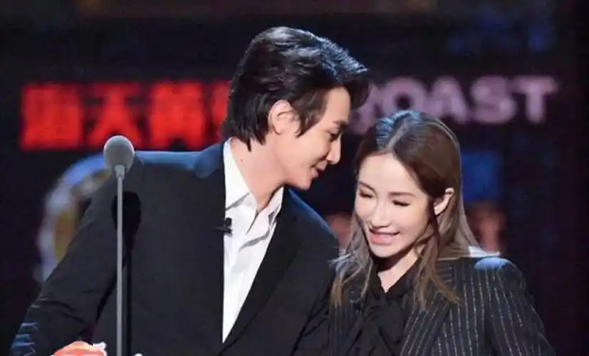 萧亚轩黄皓分手不合适的两个人终究会分开