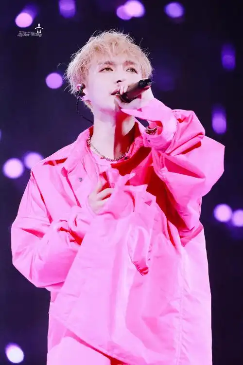 张艺兴2023大航海巡演##张艺兴重庆演唱会#芭比粉breathe77hone