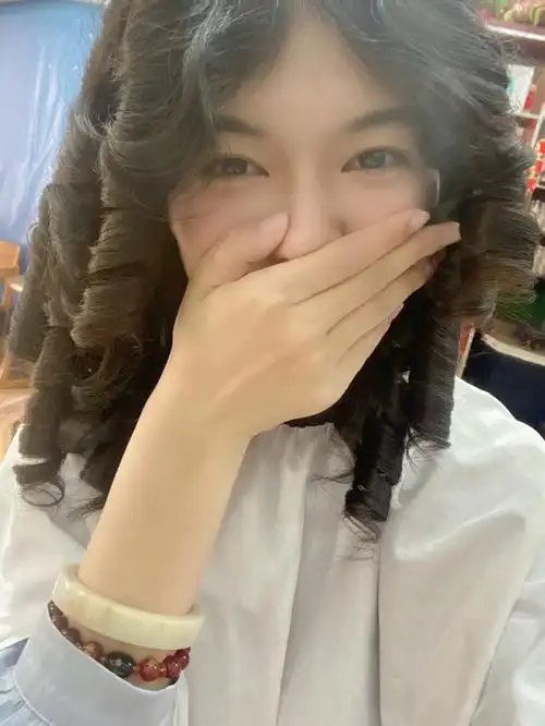 突然间get到民国弹簧卷的美了哈哈哈