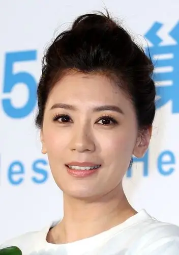 贾静雯:她是明星,更是女人