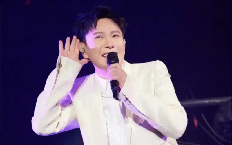 青春偶像—2023张信哲"未来式2.