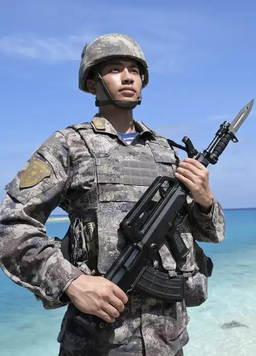 驼铃声响,他们留下最后一张  "最美军装照"