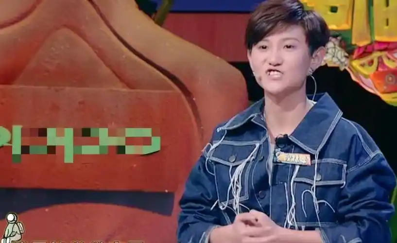 快女冠军段林希近照,身形消瘦巴掌脸抢镜,初中毕业后辍学惹人怜_成功