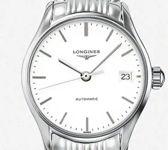 投产第一枚陀表,轰动一时,从此,浪琴表以飞翼沙漏作为品牌logo,多年来