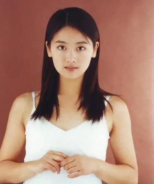 美貌不输黄奕,嫁小6岁老公,37岁跟女儿似姐妹|上错花轿嫁对郎|李佳璘