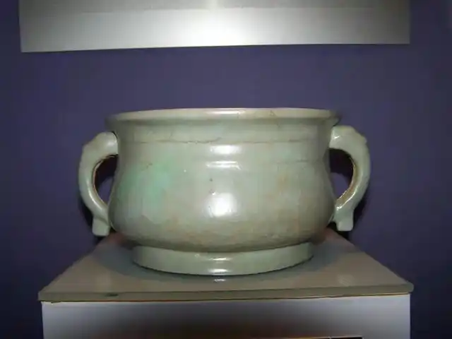 杭州南宋官窑博物馆邓禾颖馆长谈南宋官窑青瓷簋式炉