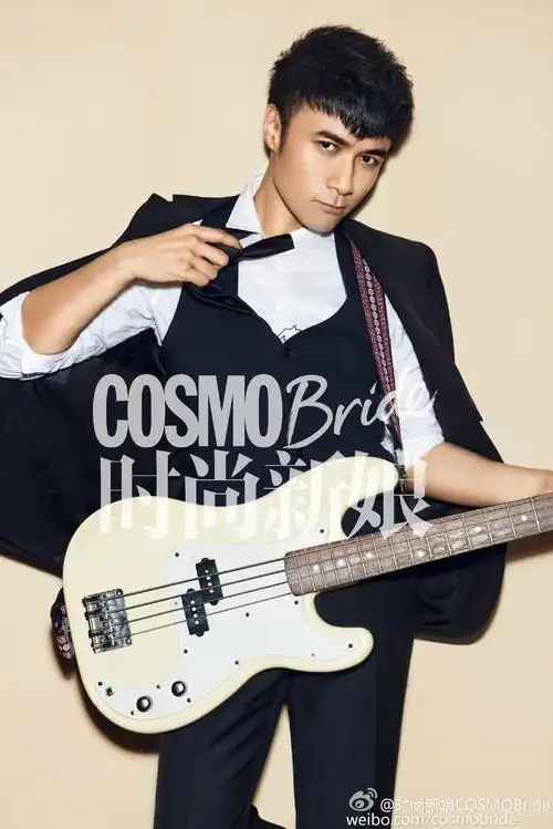 时尚新娘8周年# 都说演艺圈复杂,艺人@古巨基leoku 却几乎没出现过