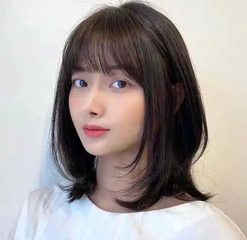 温柔内扣及肩发超甜的