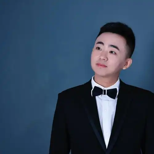 方祺赛里木湖的月光