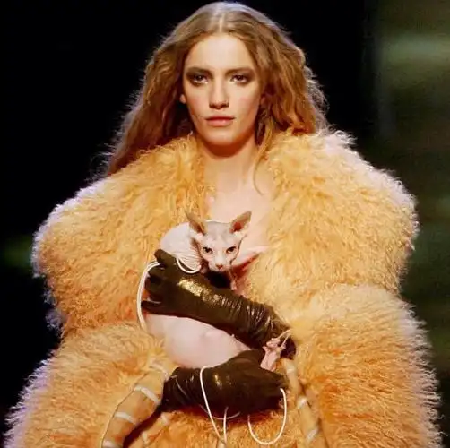 设计师品牌  #mugler  #欧美风  #时装秀