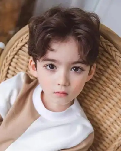 中国夫妇生出混血宝宝,亲子鉴定3次均为亲生,姥姥无奈说出实情