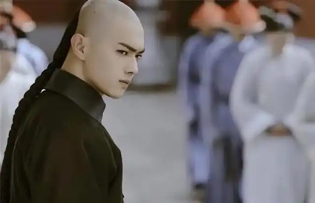 清朝男子的发型真那么丑?别被电视剧骗了,真实的可能更丑