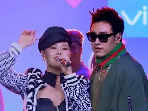 《中国新说唱》【拉票歌会纯享】潘玮柏,袁娅维《moonlight》