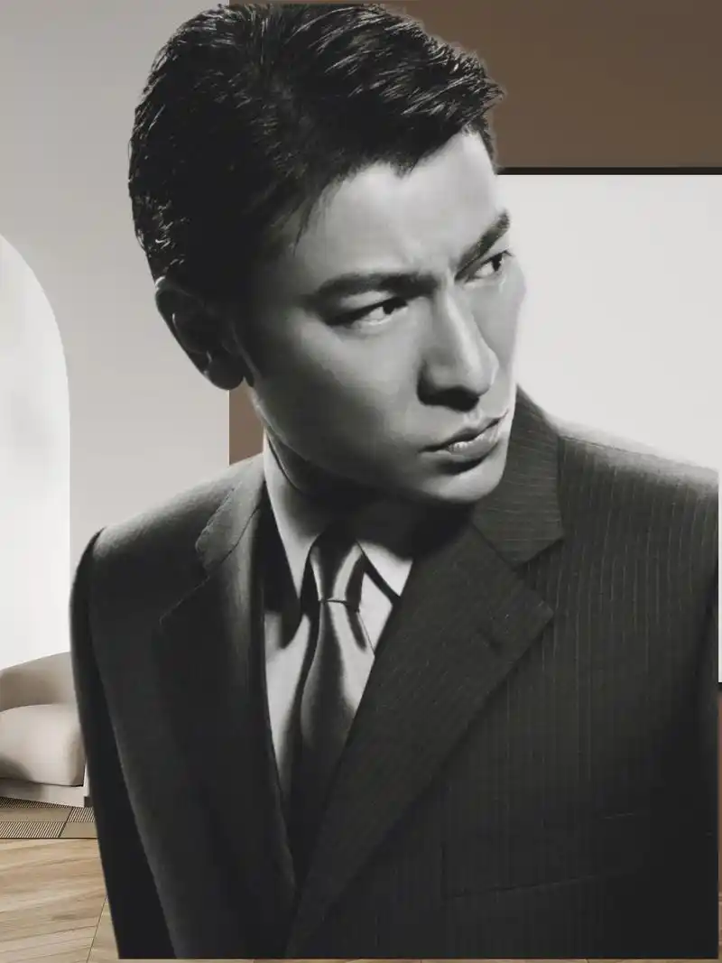 82004年,刘德华代言罗蒙西服,广告一经发布,好评如潮.