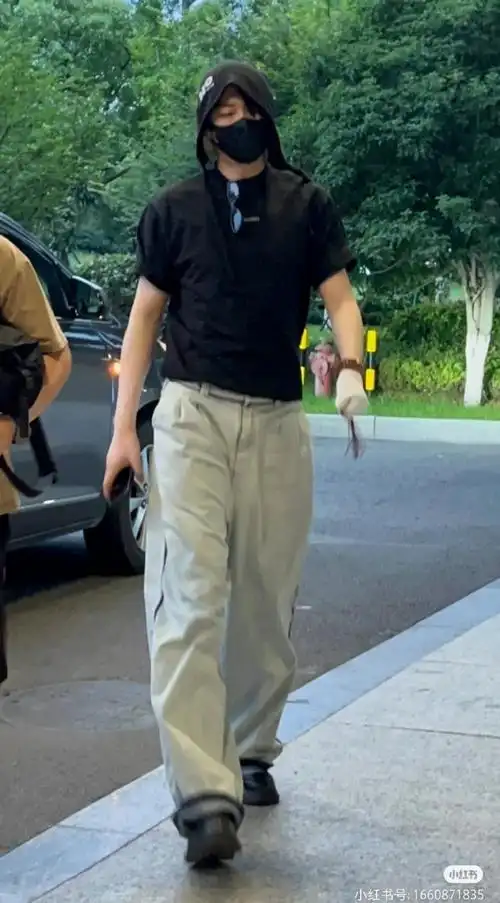 我宁真的有好好的在健身 这身材刘宇宁@摩登兄弟刘宇宁