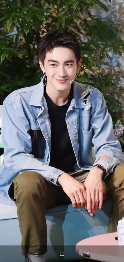 2020年的林更新,像30岁的人吗?