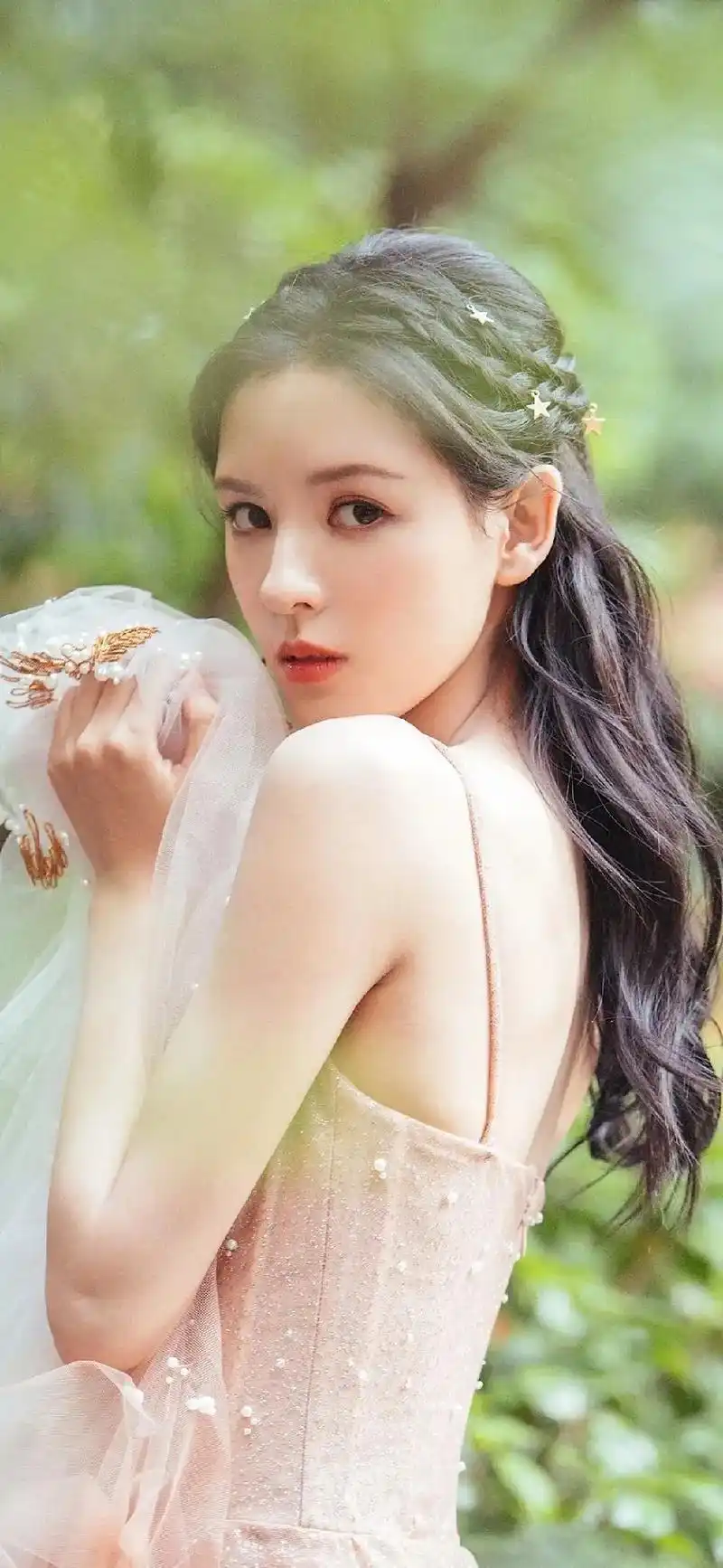 张予曦 #明星 #高清壁纸  - 抖音