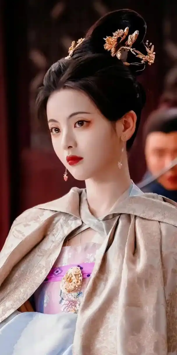 《七时吉祥》是一部由爱奇艺和恒星引力出品的古装玄幻爱情剧,于2021