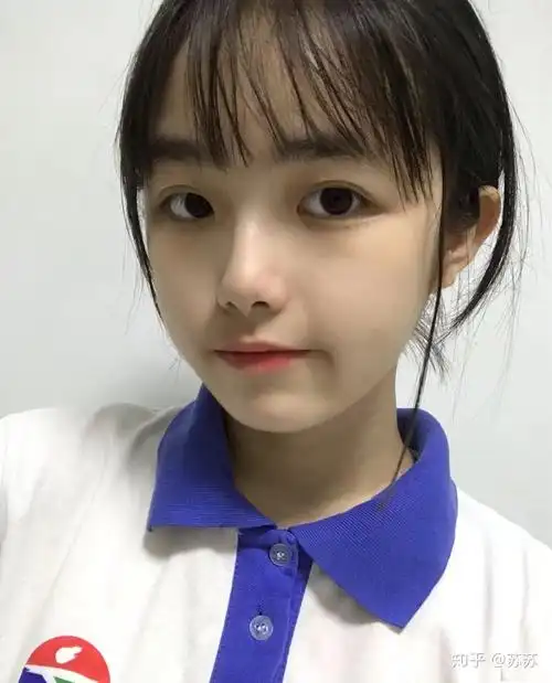 你认为高中最好看的女孩子是怎么样的