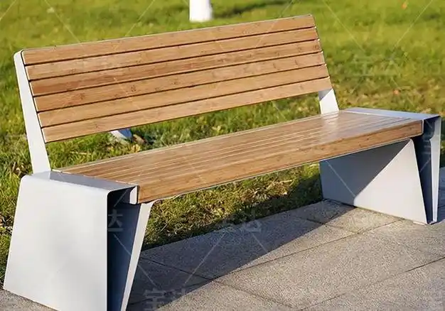 户外公共座椅外观设计多样化与周围环境融为一体